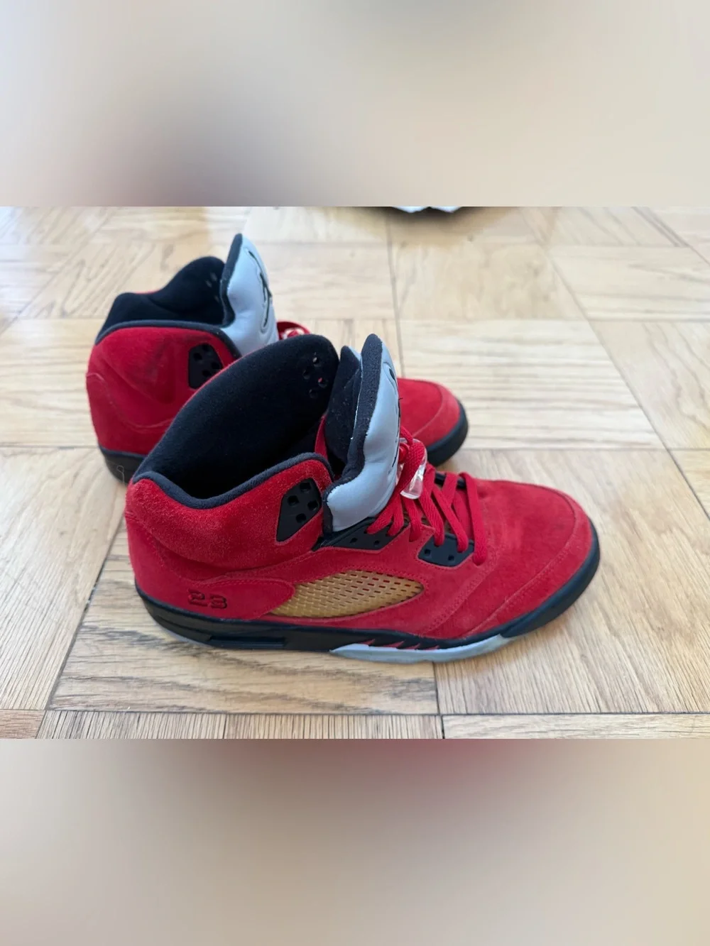 Jordan 5 Retro Raging Bull Men’s Red Suede ‘Toro Bravo’ Mid Top Sneakers 10.5